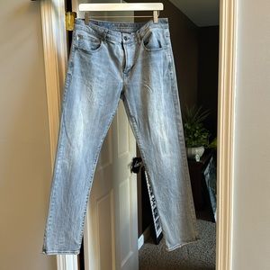 American Eagle, slim, straight Jean